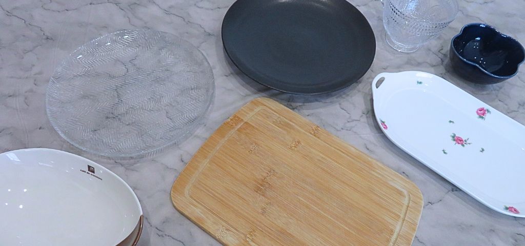 コンビニホームパーティーで使った器たち