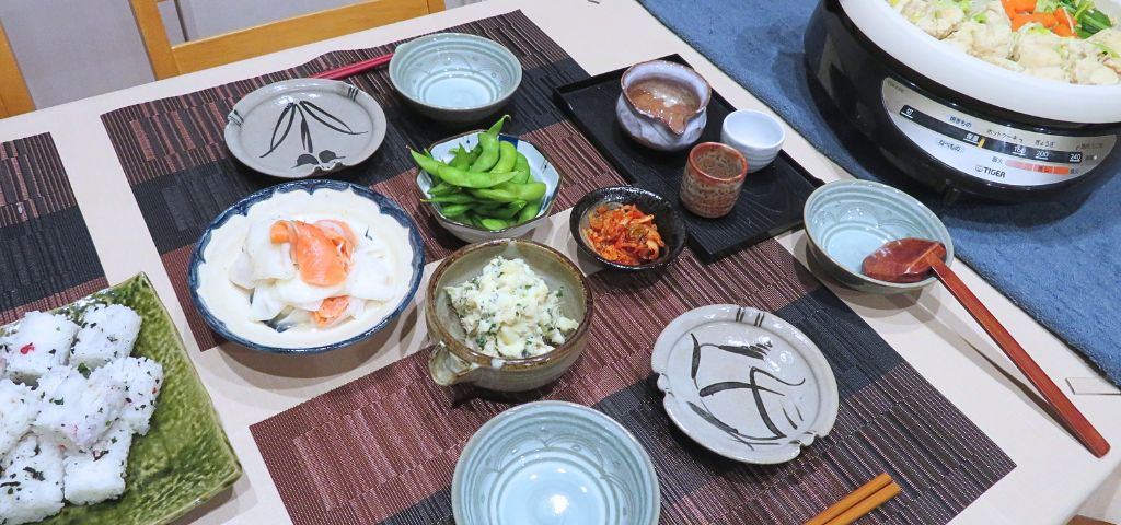 鶏団子鍋と副菜の居酒屋風献立