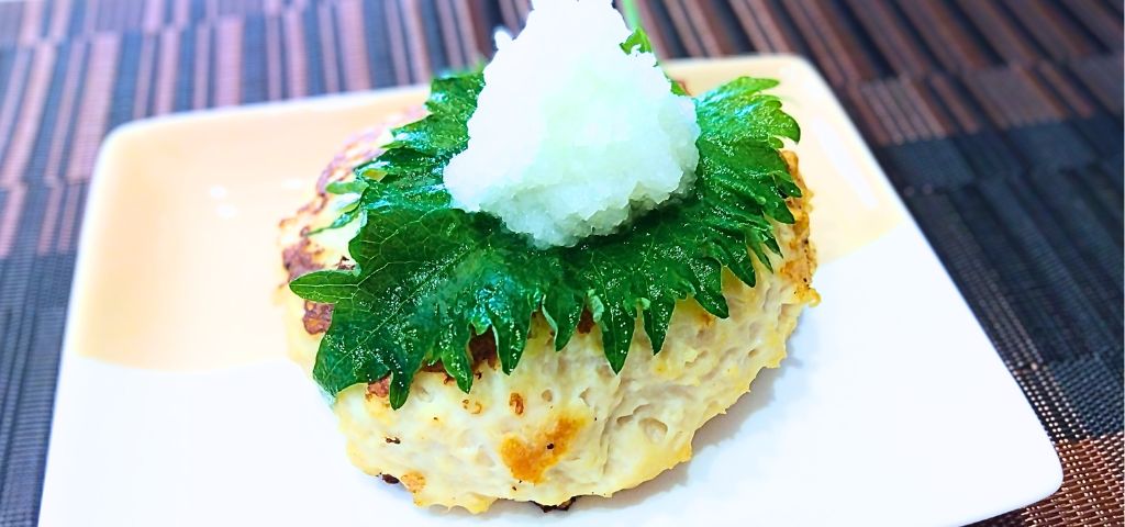 豆腐ハンバーグの盛り付け