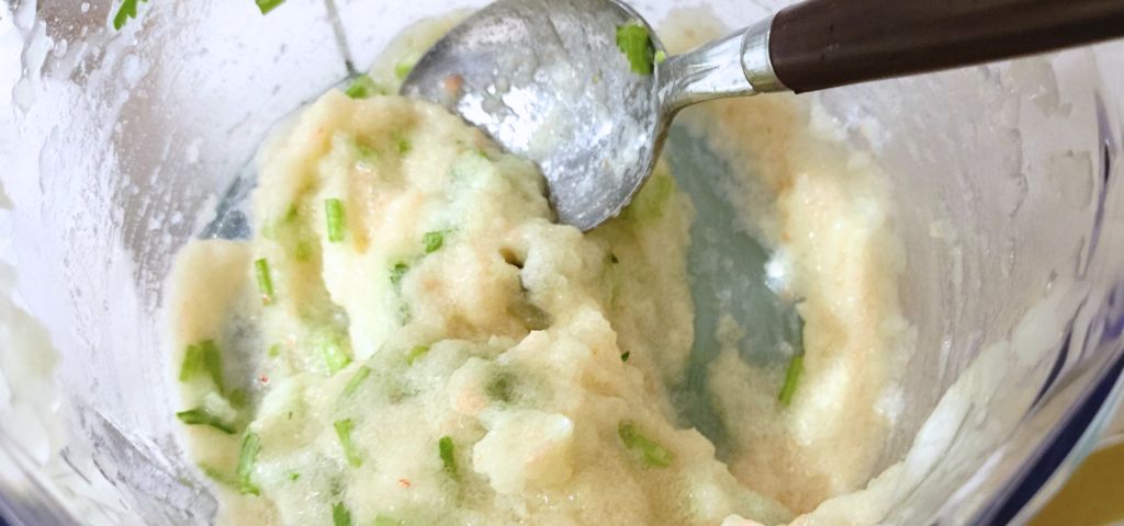 エビペーストにパクチーが混ざりました