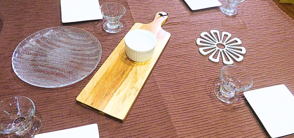 スペイン料理のテーブルコーディネート