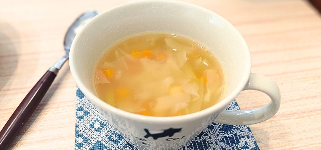 コンソメスープの盛り付け