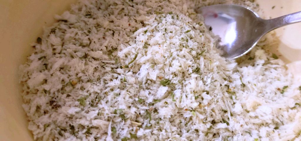 パセリ、粉チーズ、パン粉をあわせました