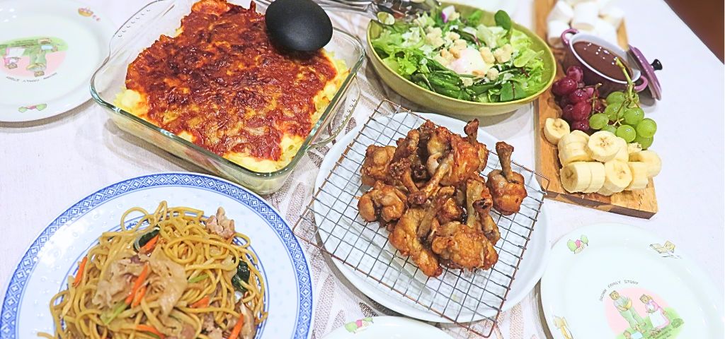 子供が喜ぶ大皿料理を5つ並べました