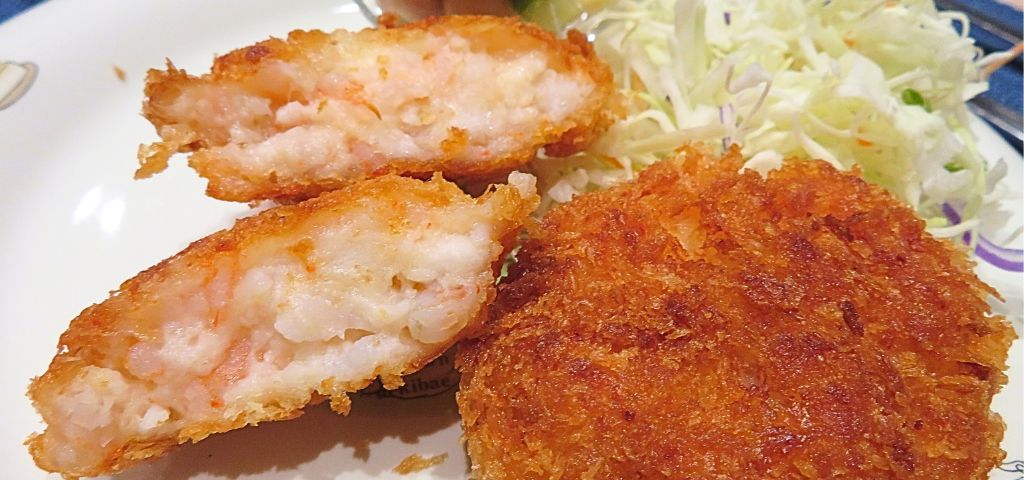 エビとハンペンで作ったカツの盛り付け