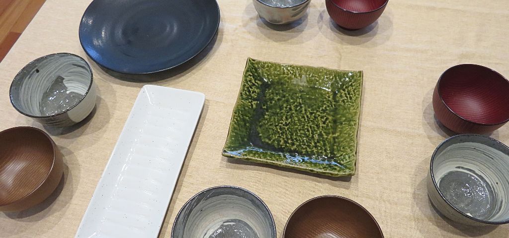 北海道のＢ級グルメを乗せる器たち