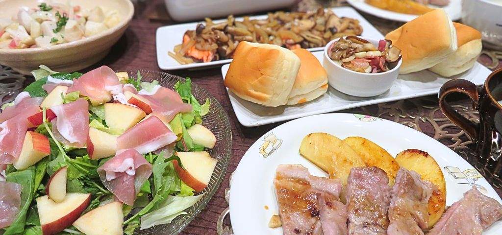 りんごやキノコをたっぷり使った秋の洋食パーティー