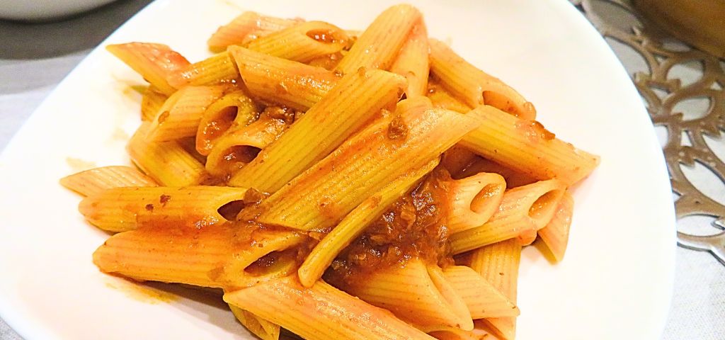 フライパン一つで作ったミートソースペンネ