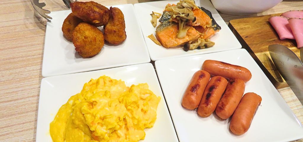 朝ごはんバイキングで作った温かいおかず