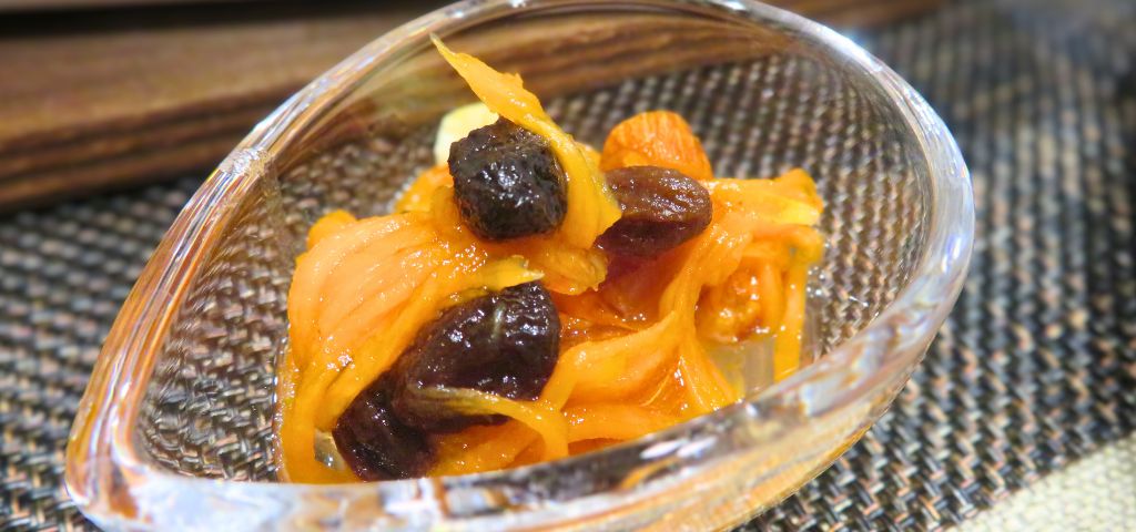 キャロットラペの盛り付け