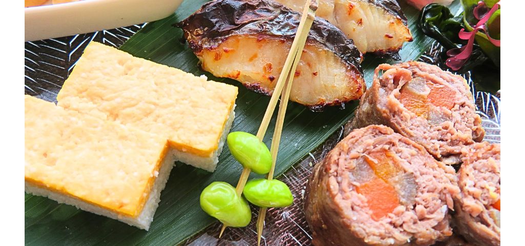 松葉串に刺した枝豆のあしらい